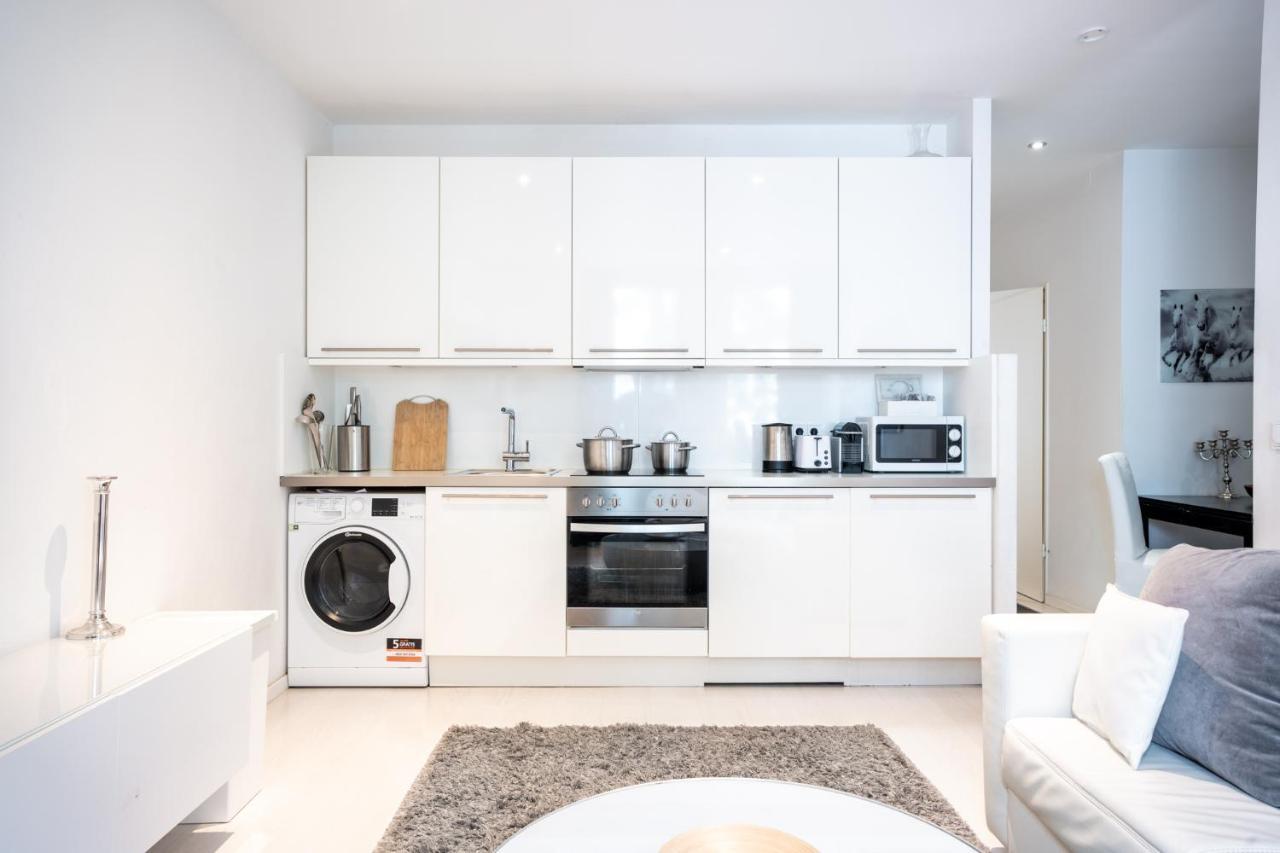 Komplette 2 Zimmer Wohnung Zentral Neben Oktoberfest Munique Exterior foto